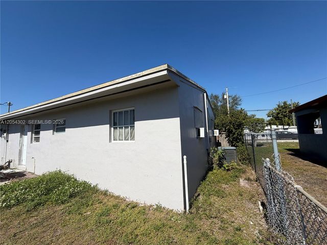 1828 NW 152nd Street, Miami Gardens, FL 33054