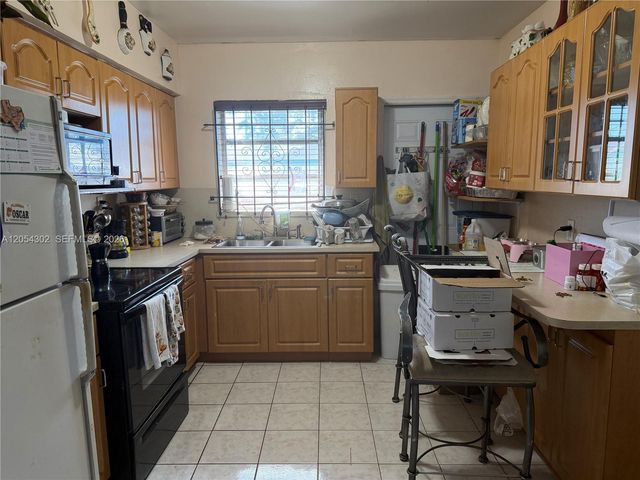 1828 NW 152nd Street, Miami Gardens, FL 33054