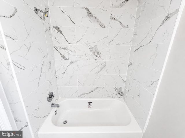 1004 HIGHLAND AVE, Glendora, NJ 08029