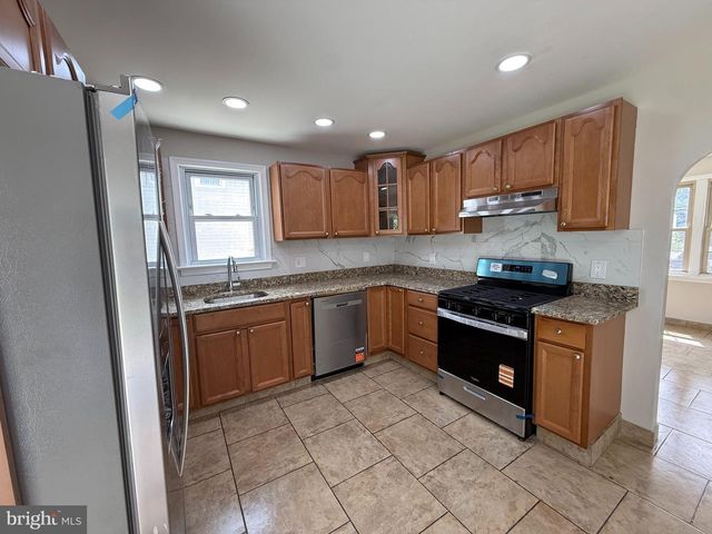1004 HIGHLAND AVE, Glendora, NJ 08029
