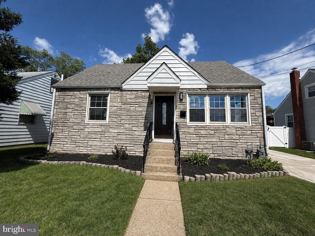 1004 HIGHLAND AVE, Glendora, NJ 08029