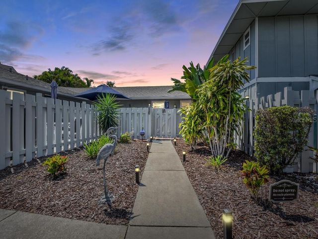 4263 ISLAND CIRCLE D, Fort Myers, FL 33919