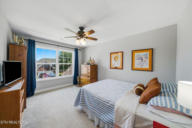196 Zane Lane, Lenoir City, TN 37772