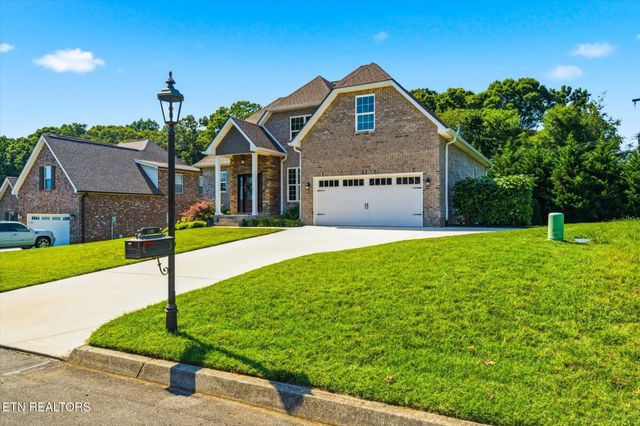 196 Zane Lane, Lenoir City, TN 37772
