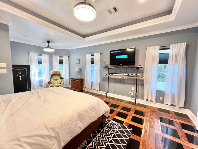 6714 Jay Road Road, Hitchcock, TX 77563