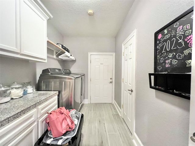 6714 Jay Road Road, Hitchcock, TX 77563