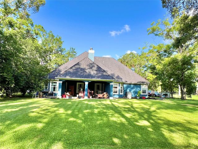 6714 Jay Road Road, Hitchcock, TX 77563