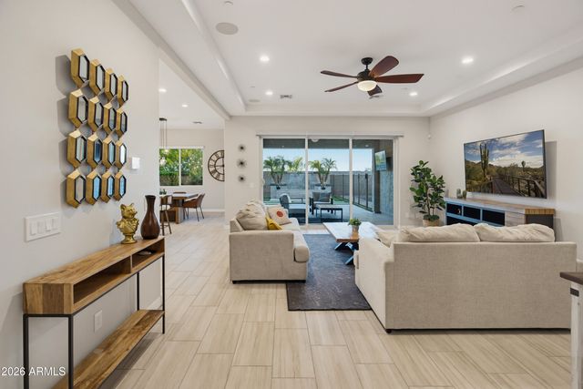 11627 W ANDREW Lane, Peoria, AZ 85383