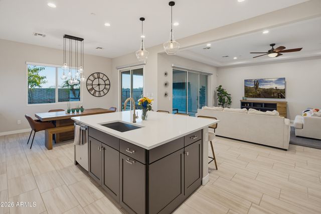 11627 W ANDREW Lane, Peoria, AZ 85383