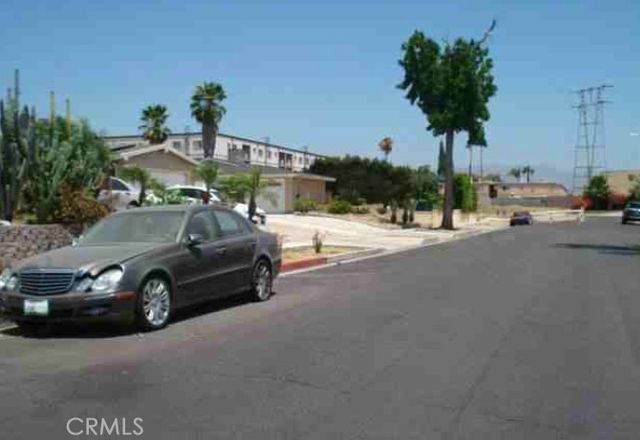12157 Lull, Los Angeles, CA 91605