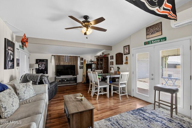2206 S VISTA Road, Apache Junction, AZ 85119