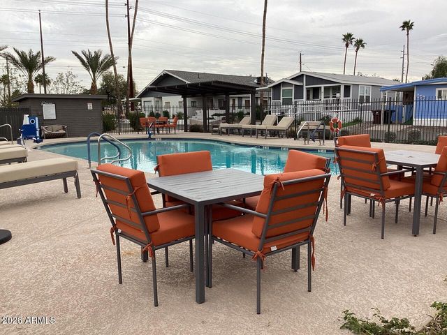 10810 N 91 Avenue 118, Peoria, AZ 85345
