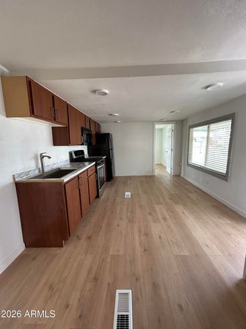 10810 N 91 Avenue 118, Peoria, AZ 85345