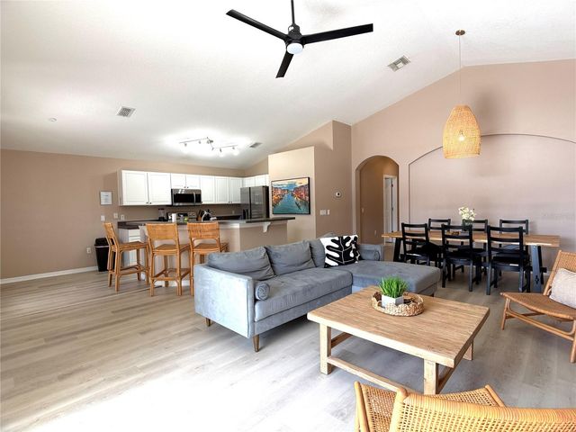 353 KENSINGTON DRIVE, Davenport, FL 33897