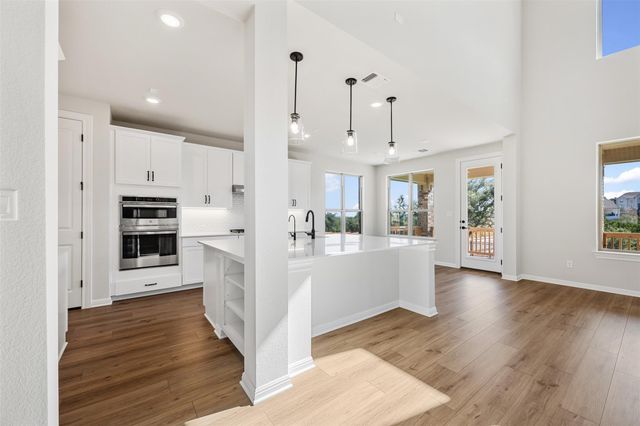208 Possumhaw LN, San Marcos, TX 78666