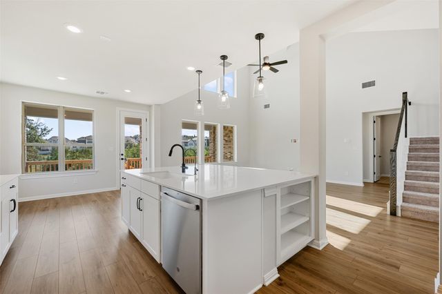 208 Possumhaw LN, San Marcos, TX 78666
