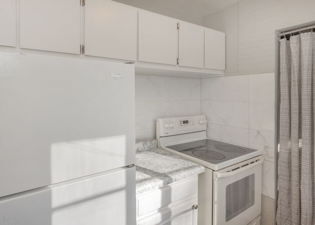 3810 11th Avenue, Moline, IL 61265