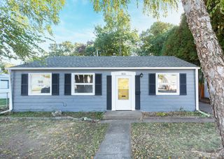 3810 11th Avenue, Moline, IL 61265