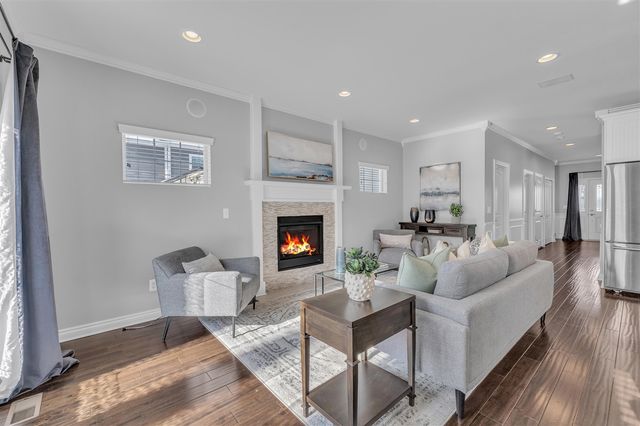 938 E 2nd Street, Royal Oak, MI 48067