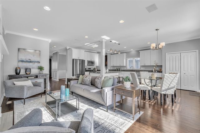 938 E 2nd Street, Royal Oak, MI 48067