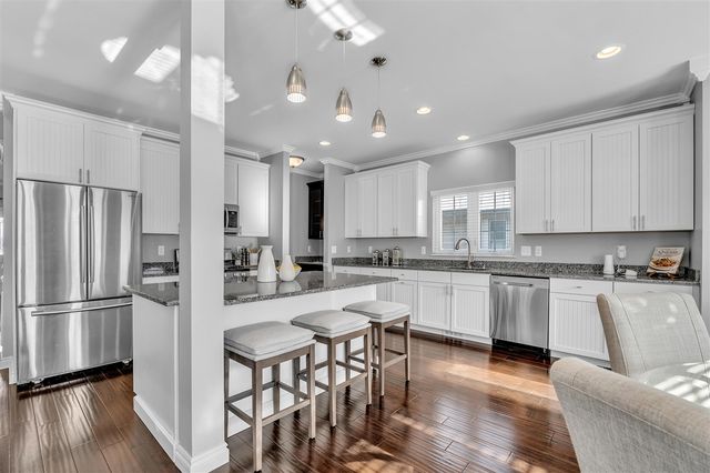 938 E 2nd Street, Royal Oak, MI 48067