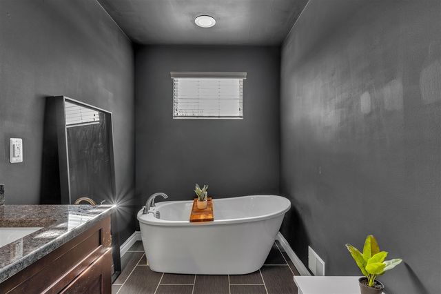 938 E 2nd Street, Royal Oak, MI 48067