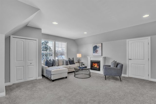 938 E 2nd Street, Royal Oak, MI 48067