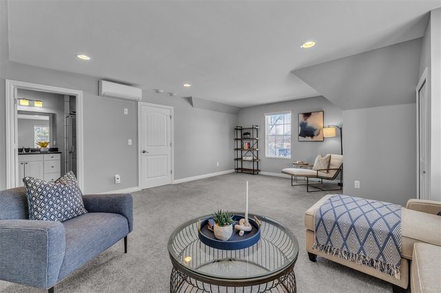 938 E 2nd Street, Royal Oak, MI 48067