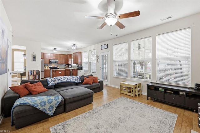 1413 Charlotte ST, Elizabeth City, NC 27909