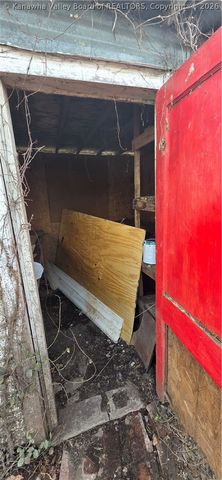 811 13th Street, Huntington, WV 25701