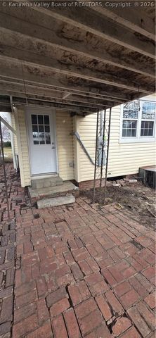 811 13th Street, Huntington, WV 25701