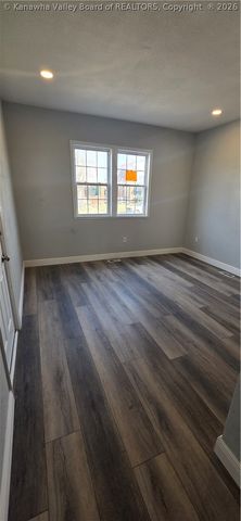 811 13th Street, Huntington, WV 25701