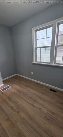 811 13th Street, Huntington, WV 25701