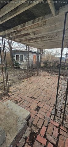 811 13th Street, Huntington, WV 25701