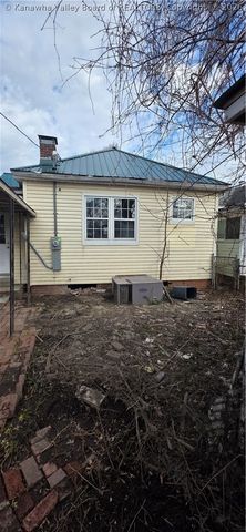 811 13th Street, Huntington, WV 25701