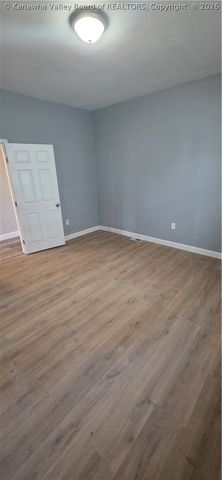 811 13th Street, Huntington, WV 25701