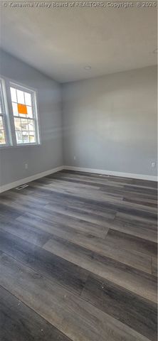 811 13th Street, Huntington, WV 25701