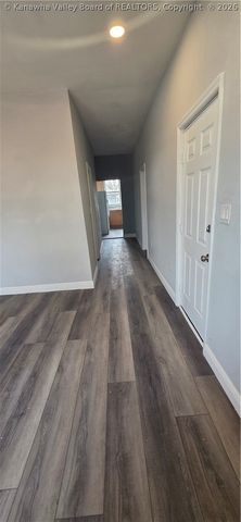 811 13th Street, Huntington, WV 25701