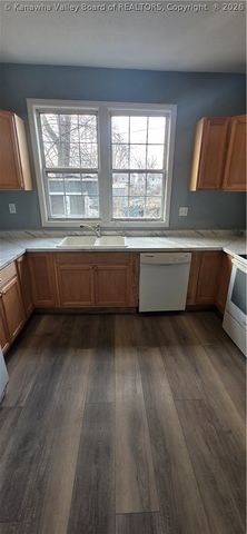 811 13th Street, Huntington, WV 25701