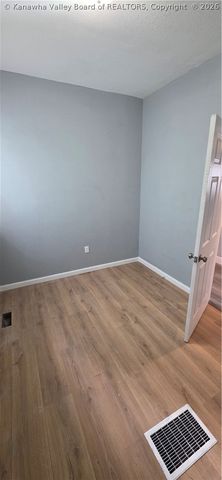 811 13th Street, Huntington, WV 25701