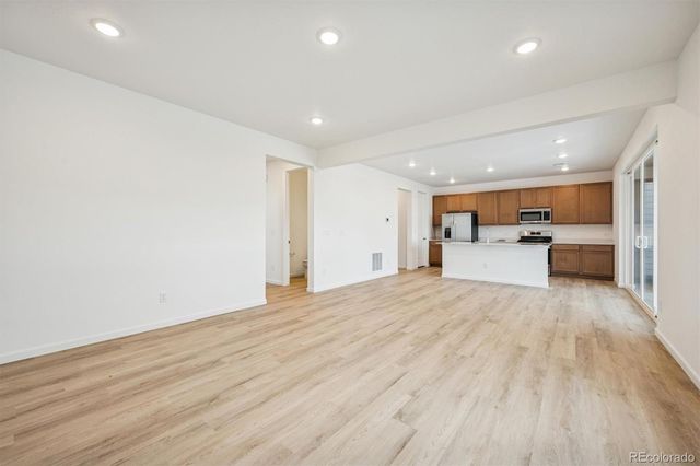 45947 Gentry Avenue, Bennett, CO 80102