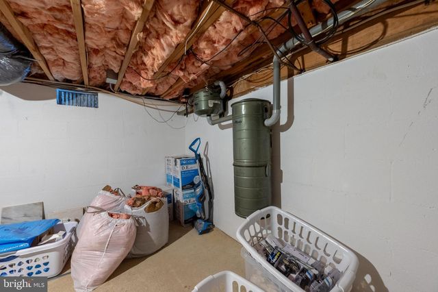 4491 E CHESTNUT AVE, Vineland, NJ 08361