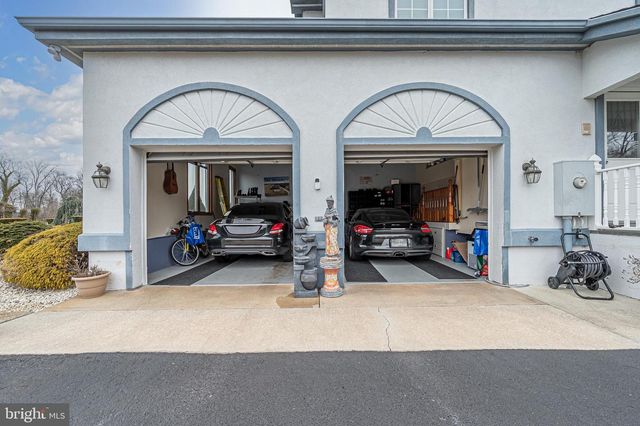 4491 E CHESTNUT AVE, Vineland, NJ 08361