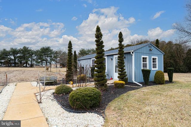 4491 E CHESTNUT AVE, Vineland, NJ 08361