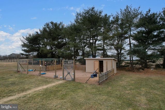 4491 E CHESTNUT AVE, Vineland, NJ 08361