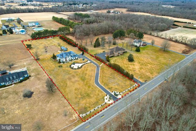 4491 E CHESTNUT AVE, Vineland, NJ 08361