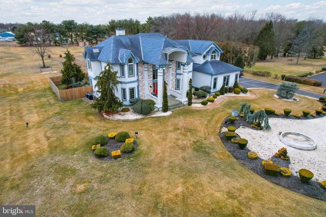 4491 E CHESTNUT AVE, Vineland, NJ 08361