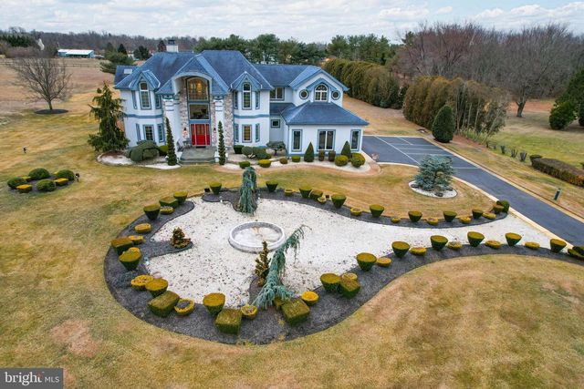 4491 E CHESTNUT AVE, Vineland, NJ 08361