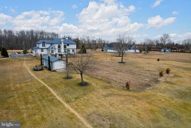 4491 E CHESTNUT AVE, Vineland, NJ 08361