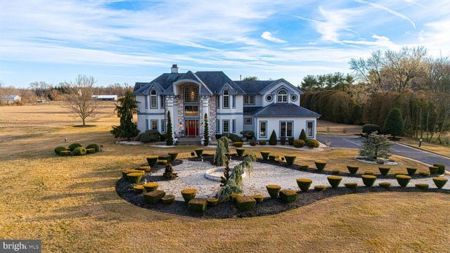 4491 E CHESTNUT AVE, Vineland, NJ 08361